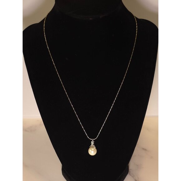 Silver Tone Chain Necklace With Faux Pearl Pendant & Rhinestone Accents - Picture 2 of 10